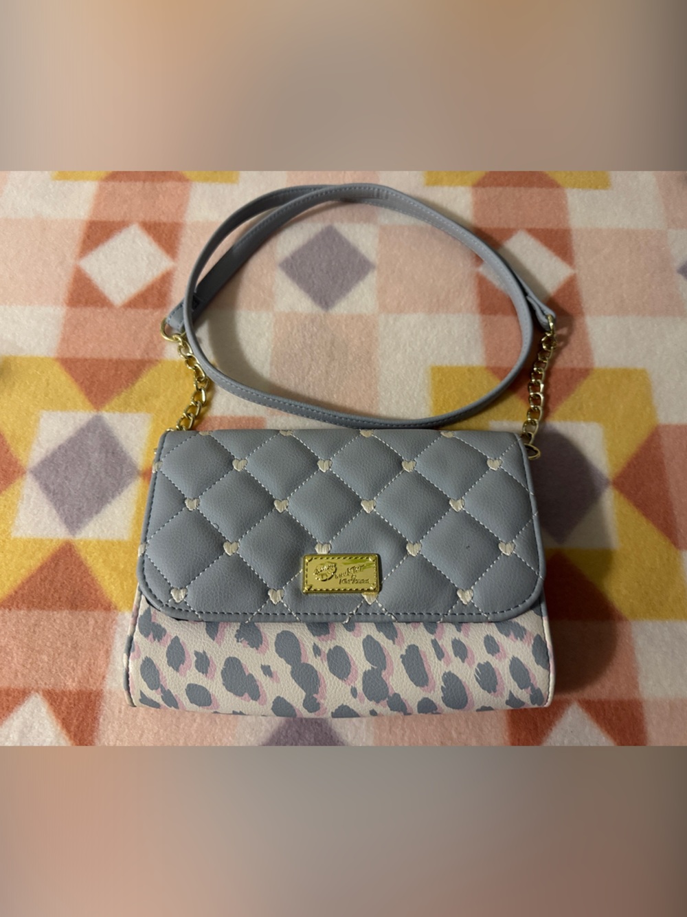 Betsey Johnson Quilted Light Gray & Pink Leopard Crossbody-EUC